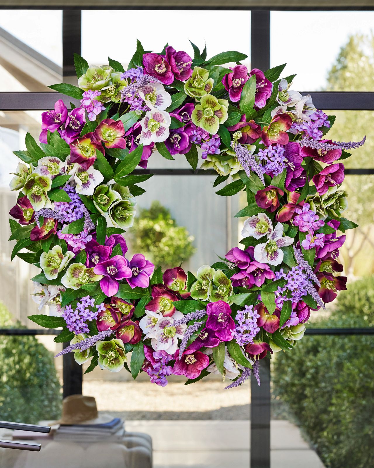 Guirlanda com flores artificiais 60cm