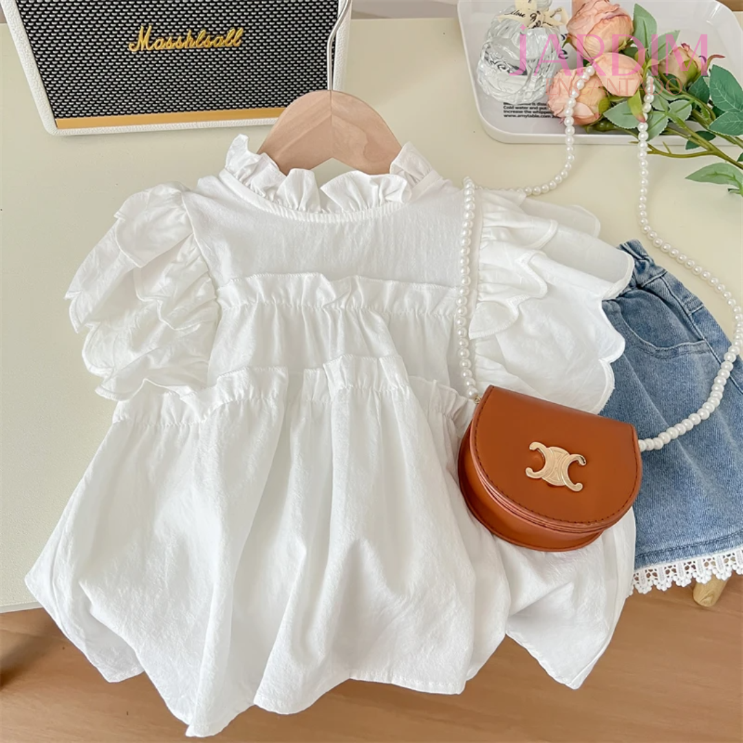 Conjunto infantil blusa branca e short jeans Roupas infantis blusa branca short jeans Moda infantil blusa branca e short jeans Conjunto de verão infantil blusa branca e short jeans Look infantil blusa branca e short jeans Roupas para crianças blusa branca e short jeans Conjunto casual infantil blusa branca short jeans Roupa de menina blusa branca e short jeans Moda infantil verão blusa branca short jeans Conjunto infantil blusa e short jeans preço