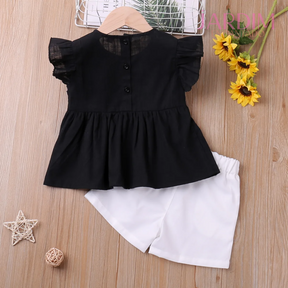 Conjunto infantil preto e branco Blusa e short infantil preto e branco Roupas infantis preto e branco Conjunto de verão infantil preto e branco Roupas de criança preto e branco Conjunto de blusa e short infantil Moda infantil preto e branco Roupa de bebê preto e branco Conjunto casual infantil preto e branco Conjunto infantil básico preto e branco Conjunto infantil estilo preto e branco Blusa preta e short branco infantil Short preto e blusa branca infantil Conjunto infantil fashion preto e branco Conjunto 